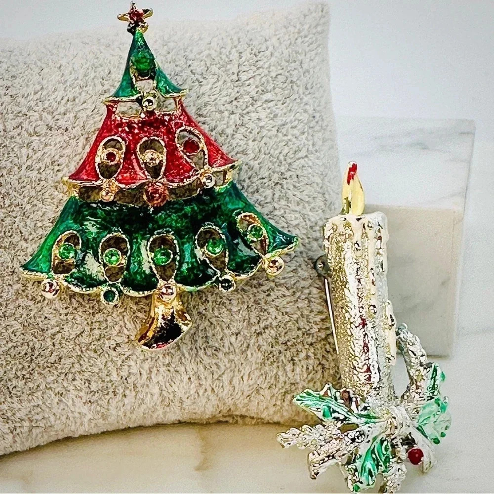 2 Vintage Christmas Brooches Jeweled Christmas Tree Candle Signed Gerrys…